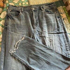 American eagle mom jeans